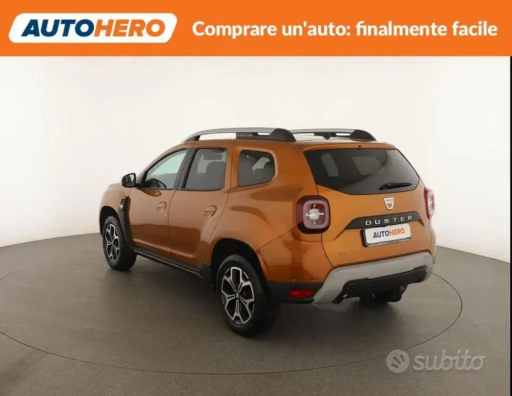 Usata Dacia Duster Prestige 109 CV (80 kW) 2018 Oro SUV