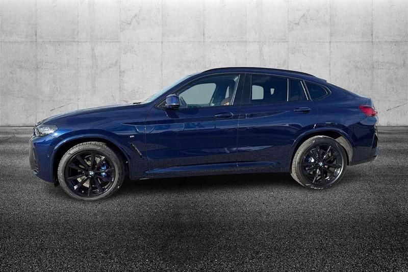 Usata BMW X4 M Sport 286 CV (210 kW) 2024 Blu/azzurro SUV
