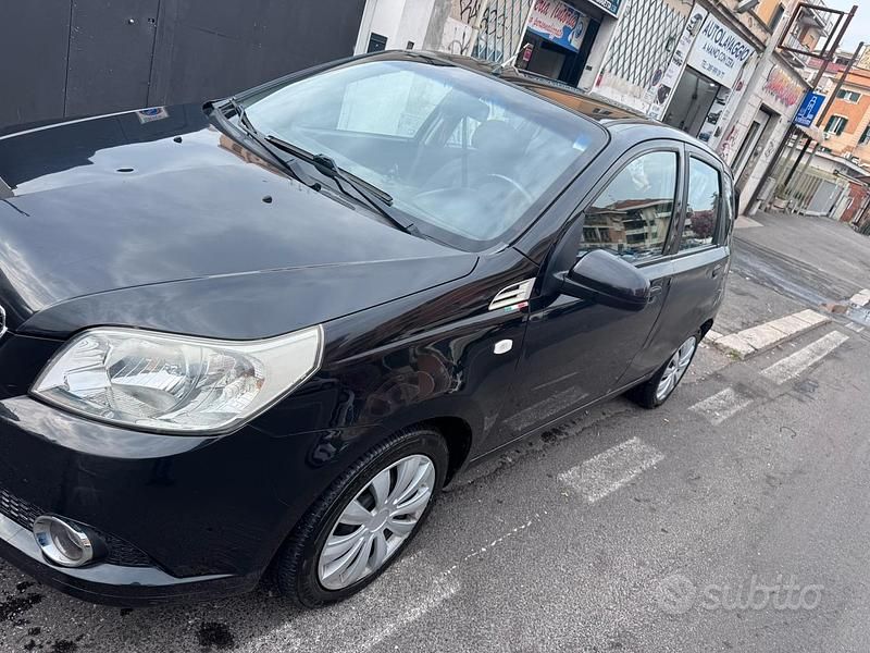 Usata Chevrolet Aveo 84 CV (61 kW) 2011 Nero Berlina