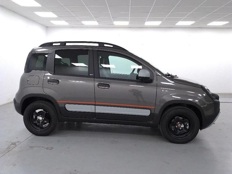 Usata Fiat Panda Cross Cross 70 CV (51 kW) 2023 Grigio Utilitaria