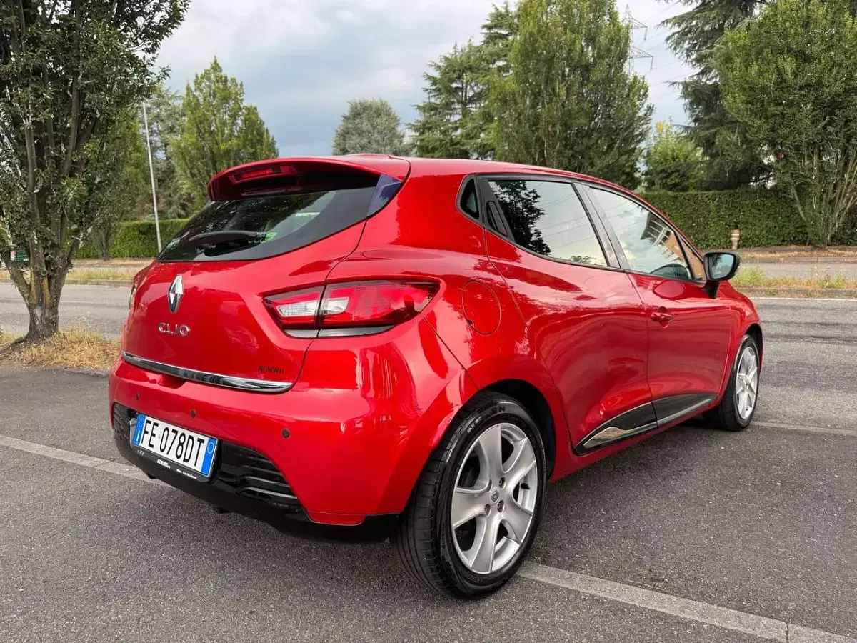 Usata Renault Clio IV 73 CV (53 kW) 2016 Rosso Berlina