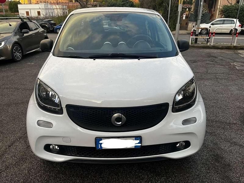 Usata Smart ForFour Passion 71 CV (52 kW) 2017 Bianco Utilitaria