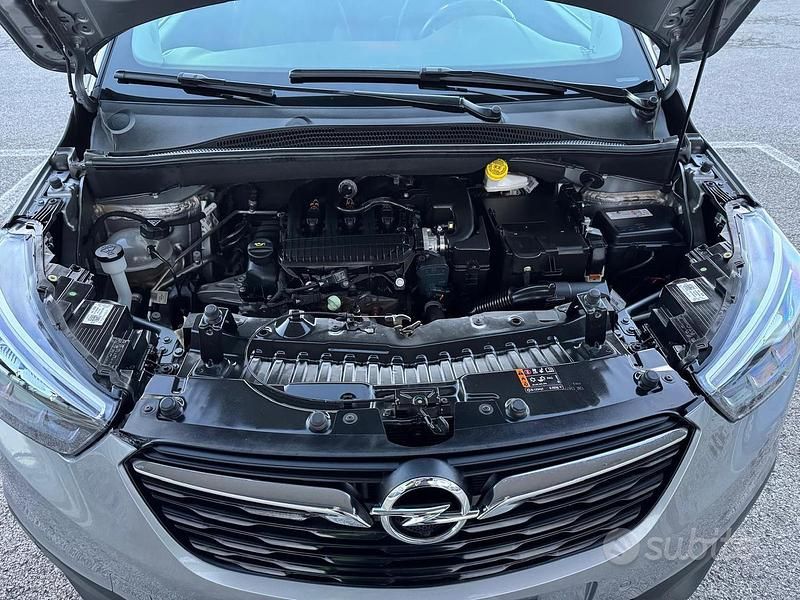 Usata Opel Crossland X 100 CV (73 kW) 2020 Grigio SUV