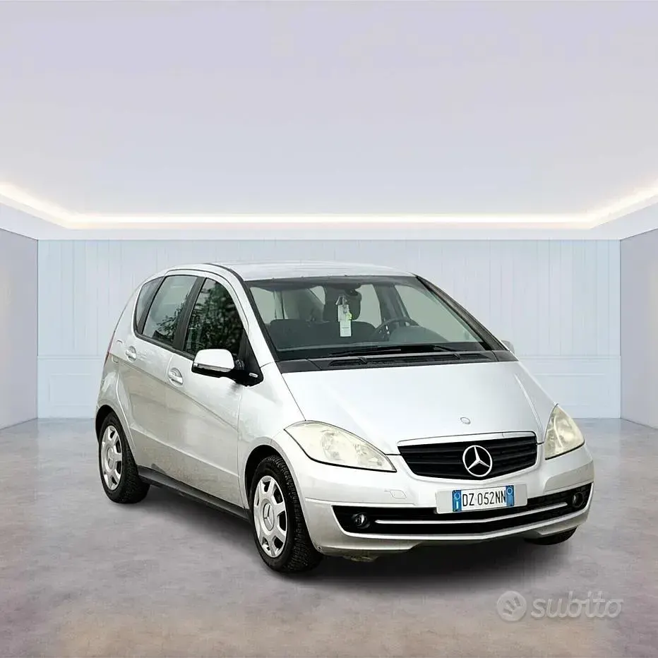 Usata Mercedes A160 109 CV (80 kW) 2009 Grigio Berlina