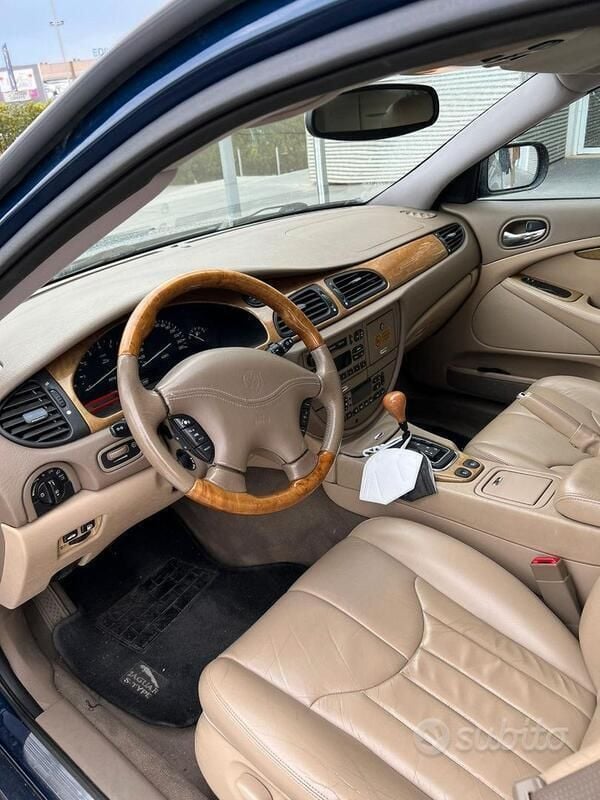 Usata Jaguar S-Type S 238 CV (175 kW) 2001 Blu Berlina