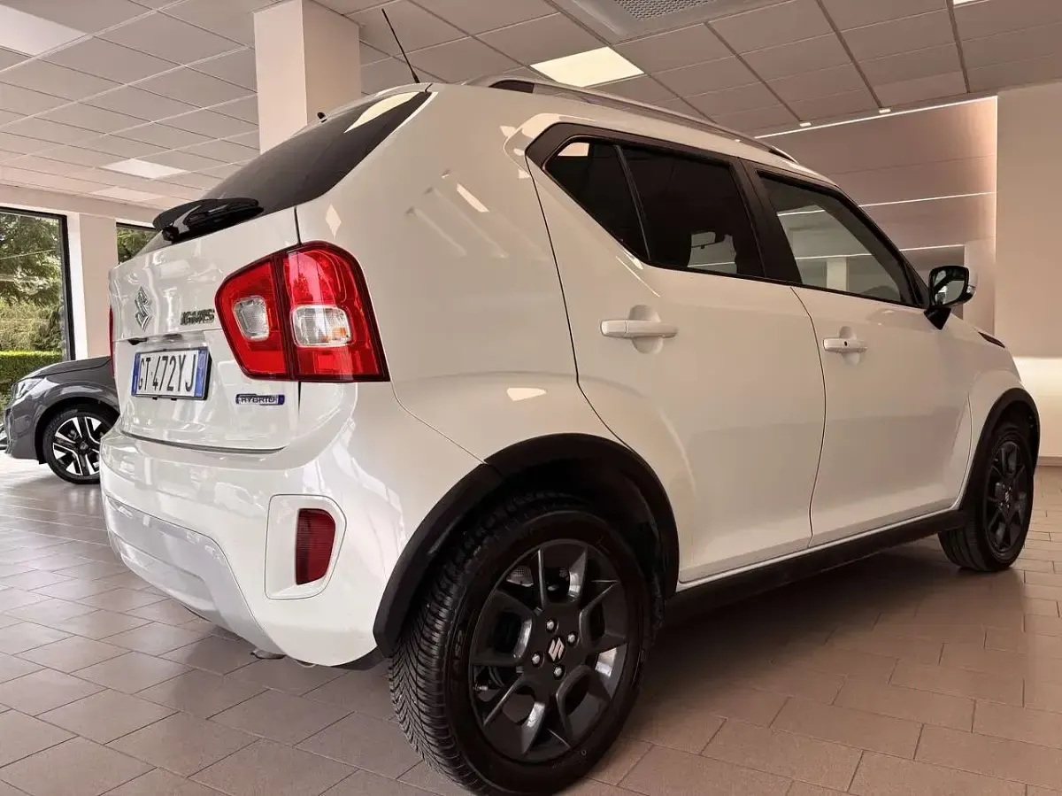 Usata Suzuki Ignis 83 CV (61 kW) 2024 Bianco perlato SUV