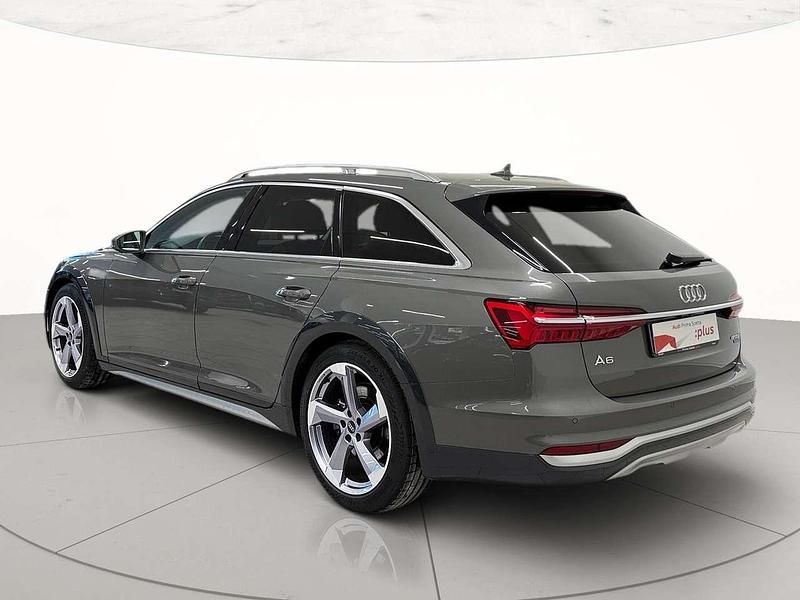 Usata Audi A6 Allroad Comfort 286 CV (210 kW) 2024 Grigio chronos metallizzato Station wagon
