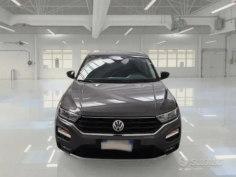Usata VW T-Roc Style 115 CV (84 kW) 2020 Grigio SUV