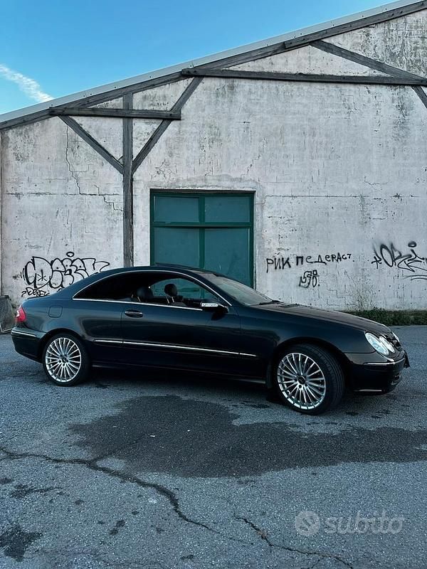 Usata Mercedes CLK320 Elegance 218 CV (160 kW) 2003 Nero Coupé