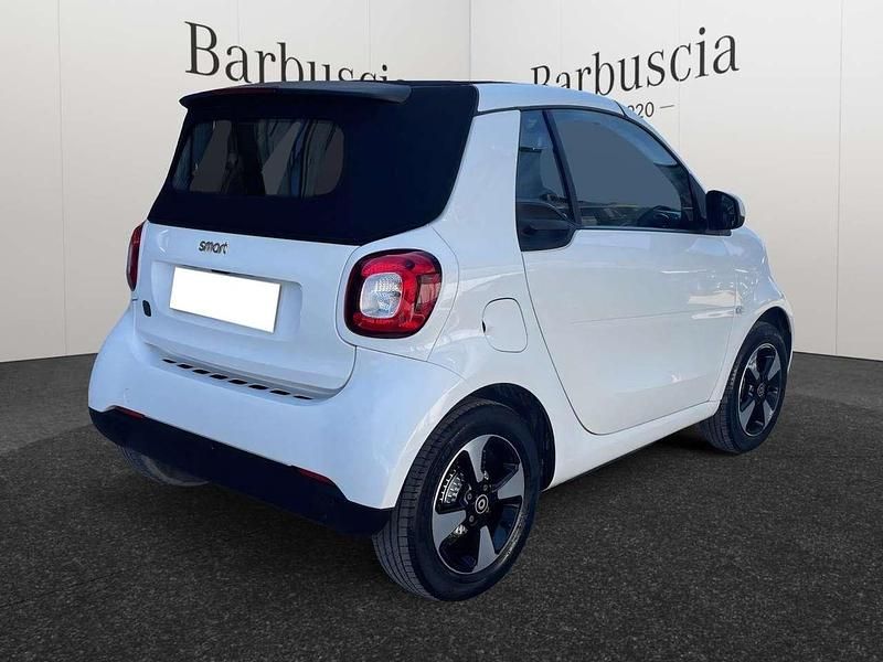 Usata Smart ForTwo Electric Drive Passion 60 kW (82 CV) 2021 Bianco Cabrio