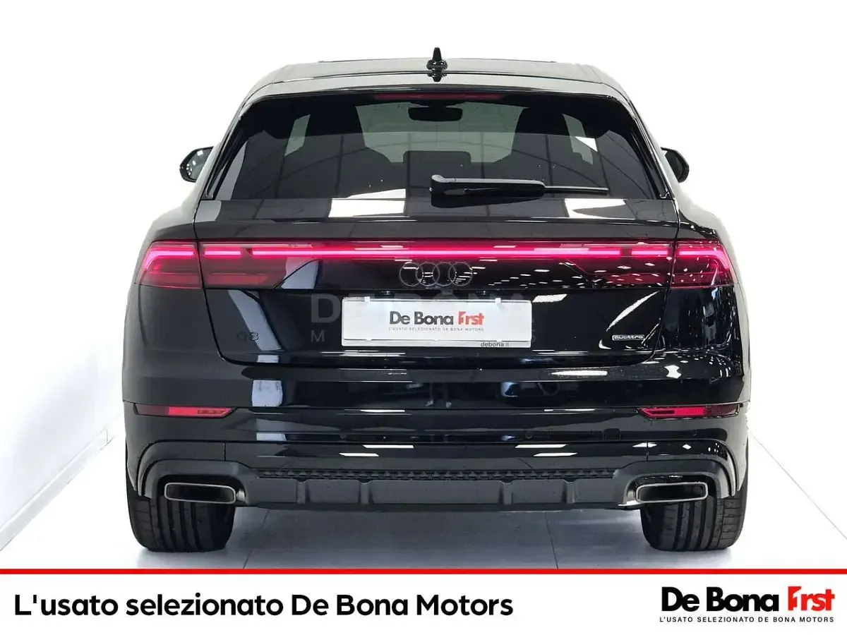 Nuova Audi Q8 S-Line 286 CV (210 kW) 2026 Nero metallizzato SUV