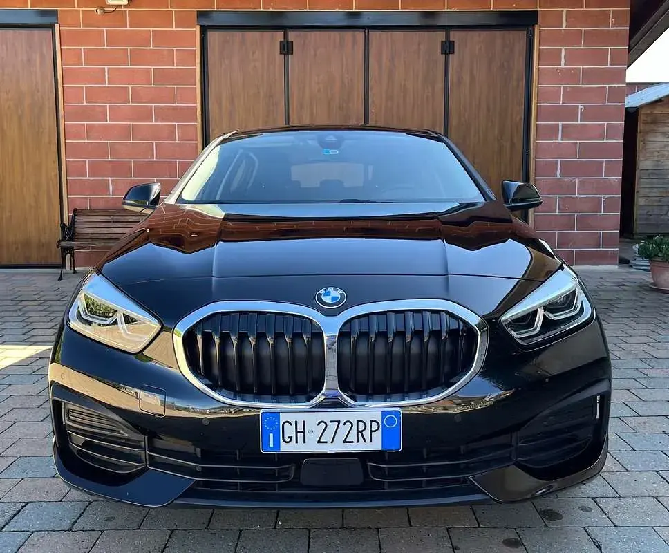 Usata BMW 118 Advantage 136 CV (100 kW) 2022 Nero Berlina