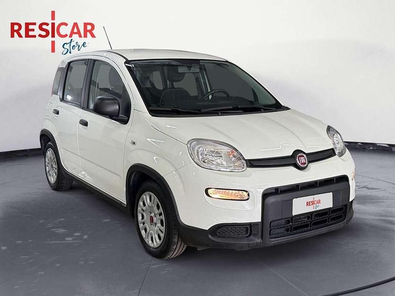 Bianco Usata 2024 Fiat Panda Tre volumi | 10.900 € (Buon prezzo) - Immagine 1/4