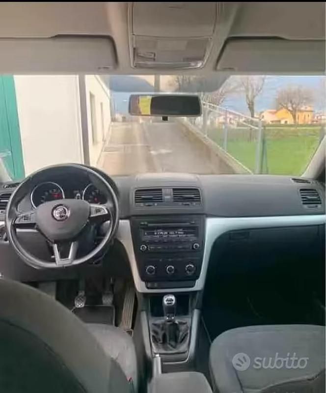 Usata Skoda Yeti GreenLine 105 CV (77 kW) 2012 Bianco SUV