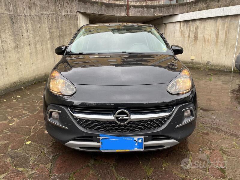 Usato 2015 Opel Adam Rocks 1.0 Benzin 116 CV (10.500 €)
