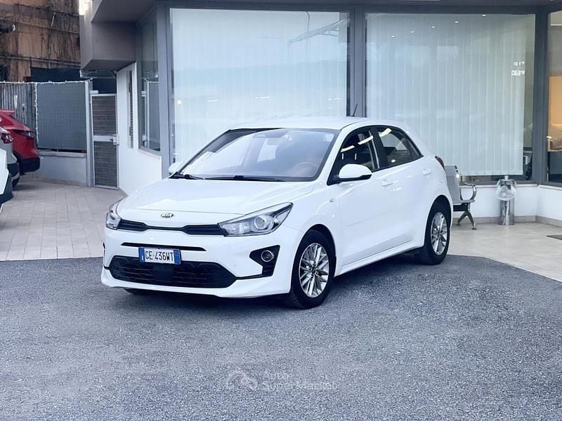 Usata Kia Rio GT-Line 101 CV (74 kW) 2021 Bianco Berlina