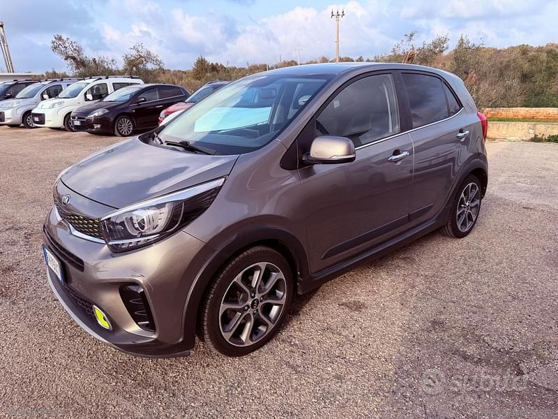 Usata Kia Picanto X-Line 100 CV (73 kW) 2019 Utilitaria