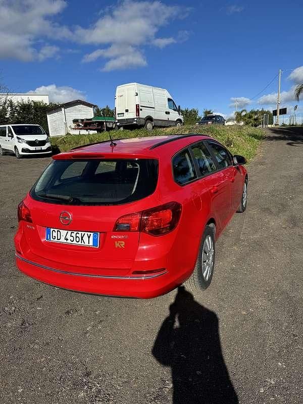 Usata Opel Astra Cosmo 110 CV (80 kW) 2013 Station wagon