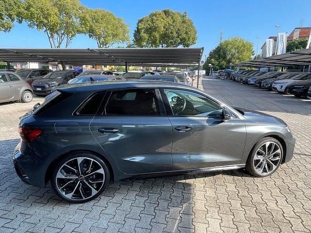 Usata Audi A3 S-Line 150 CV (110 kW) 2024 Grigio Berlina