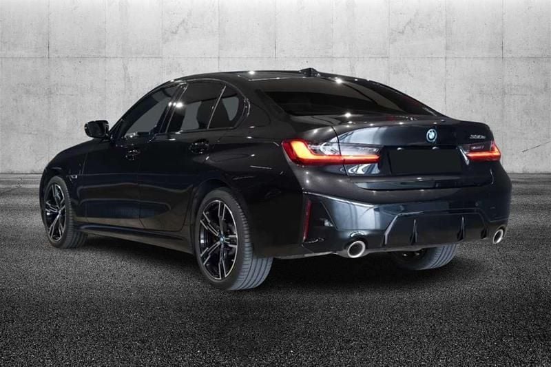 Usata BMW 330e M Sport 292 CV (214 kW) 2023 Nero Berlina