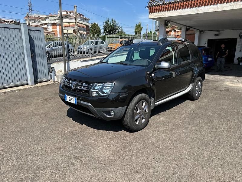 Usata Dacia Duster Lauréate 110 CV (80 kW) 2015 Nero Station wagon