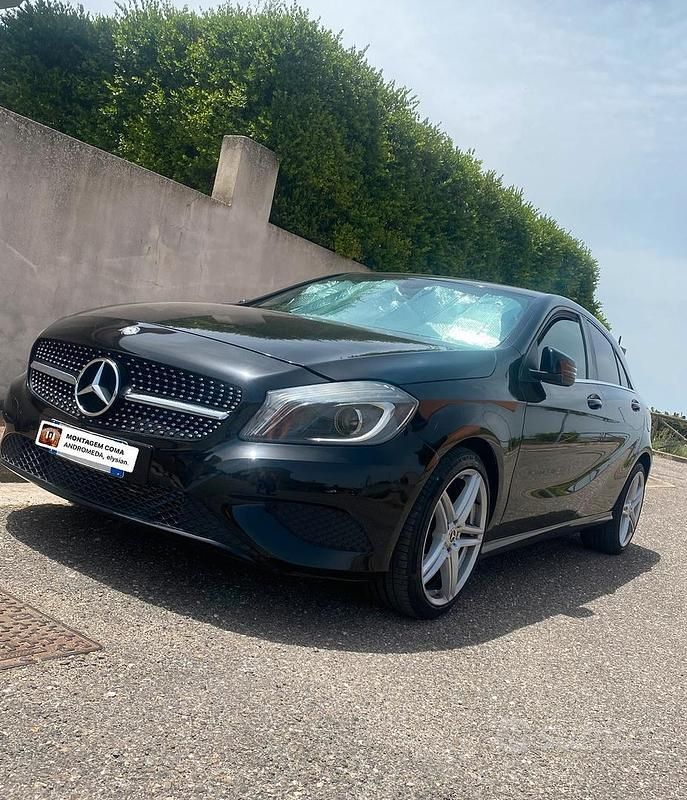Usata Mercedes A180 109 CV (80 kW) 2016 Nero Berlina