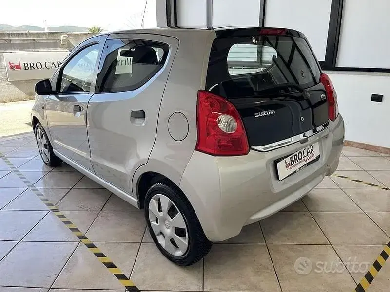 Usata Suzuki Alto GL 68 CV (50 kW) 2011 Utilitaria