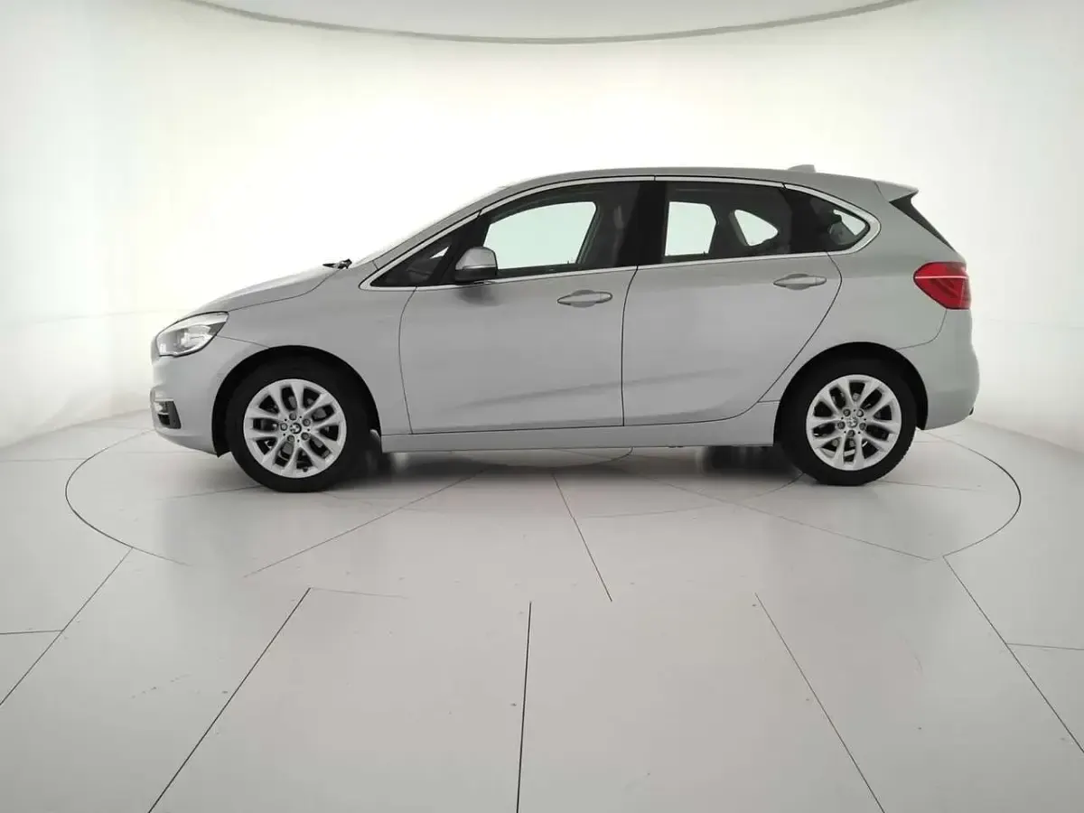Usata BMW 218 Active Tourer Luxury Line 150 CV (110 kW) 2018 Grigio Monovolume
