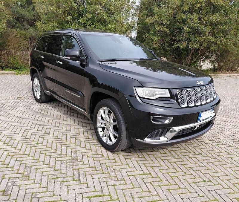 Usata Jeep Grand Cherokee Summit 250 CV (183 kW) 2015 Nero SUV