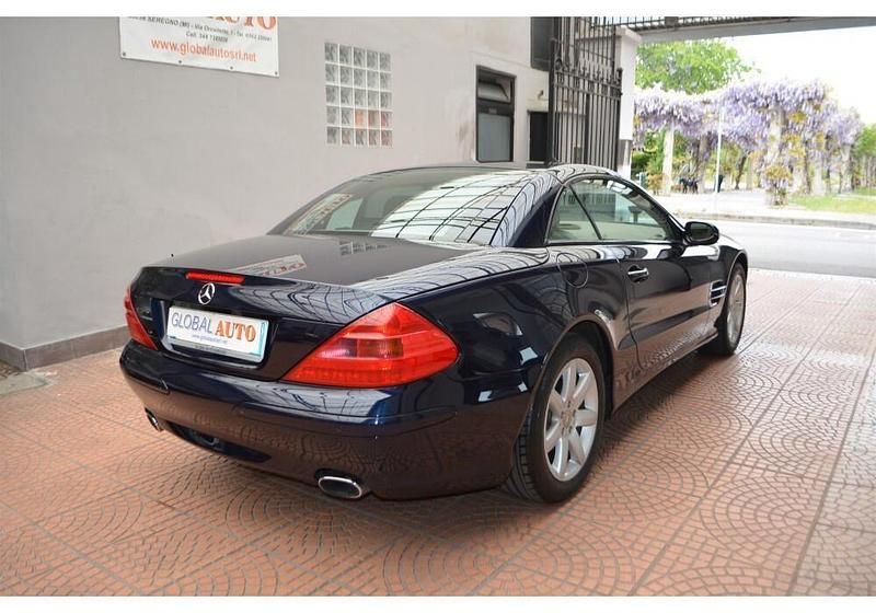 Usata Mercedes SL500 306 CV (225 kW) 2002 Blu Cabrio