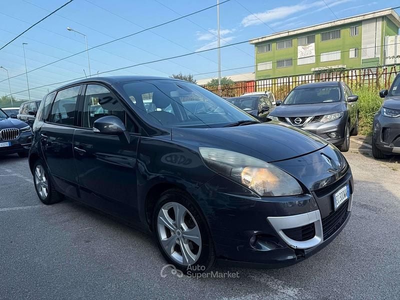 Usata Renault Scénic III Luxe 110 CV (80 kW) 2010 Nero Monovolume