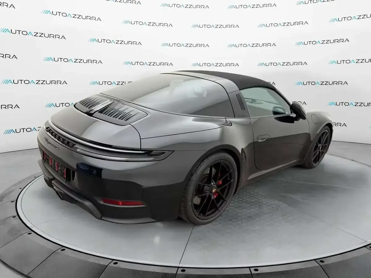 Nuova Porsche 911 Targa 4 541 CV (397 kW) 2025 Grigio Cabrio