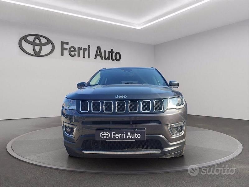 Usata Jeep Compass Limited 140 CV (102 kW) 2018 Grigio SUV
