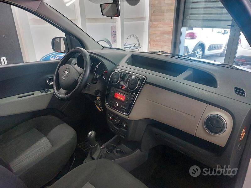 Usata Dacia Dokker Ambiance 85 CV (62 kW) 2014 Grigio Monovolume
