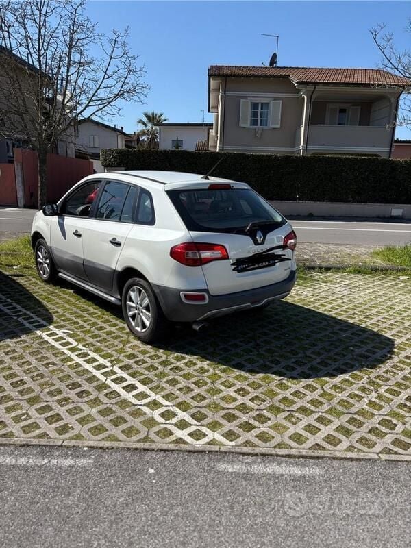 Usata Renault Koleos 170 CV (125 kW) 2009 Bianco SUV