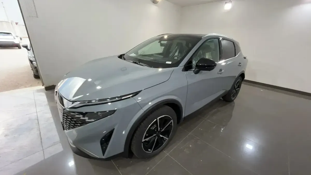 Nuova Nissan Qashqai Tekna 158 CV (116 kW) 2026 Ceramic grey SUV