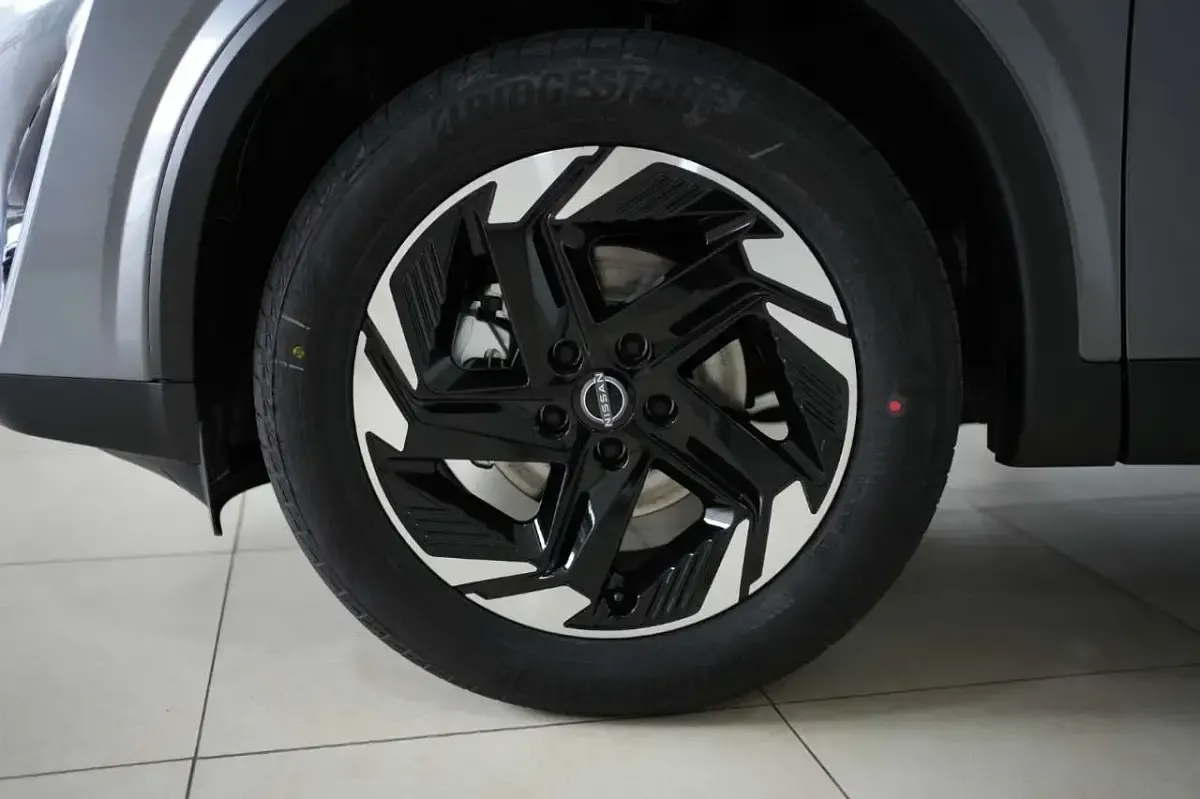 Nuova Nissan Qashqai N-Connecta 158 CV (116 kW) 2026 Ceramic grey SUV