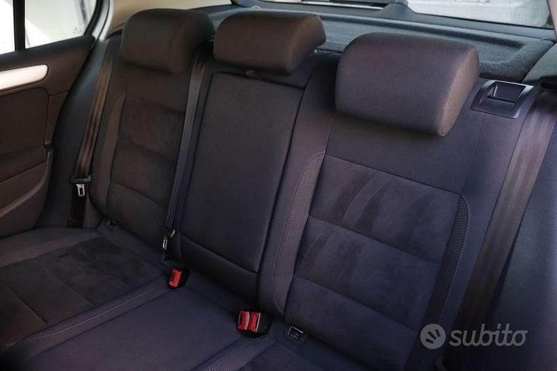 Usata VW Golf VII Highline 140 CV (102 kW) 2012 Argento Berlina