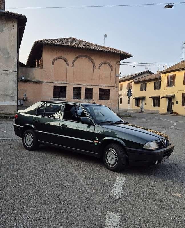 Usata Alfa Romeo 33 88 CV (64 kW) 1993 Berlina
