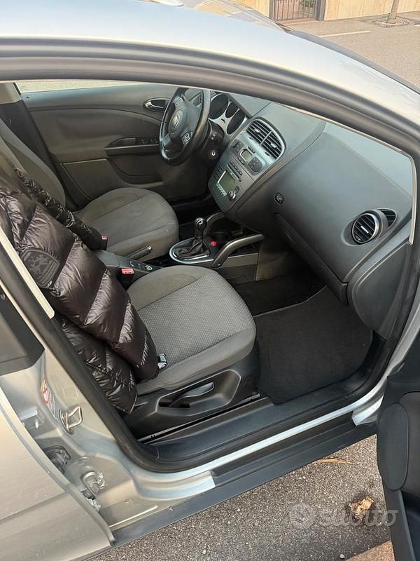 Usata Seat Altea 90 CV (66 kW) 2009 Grigio Monovolume