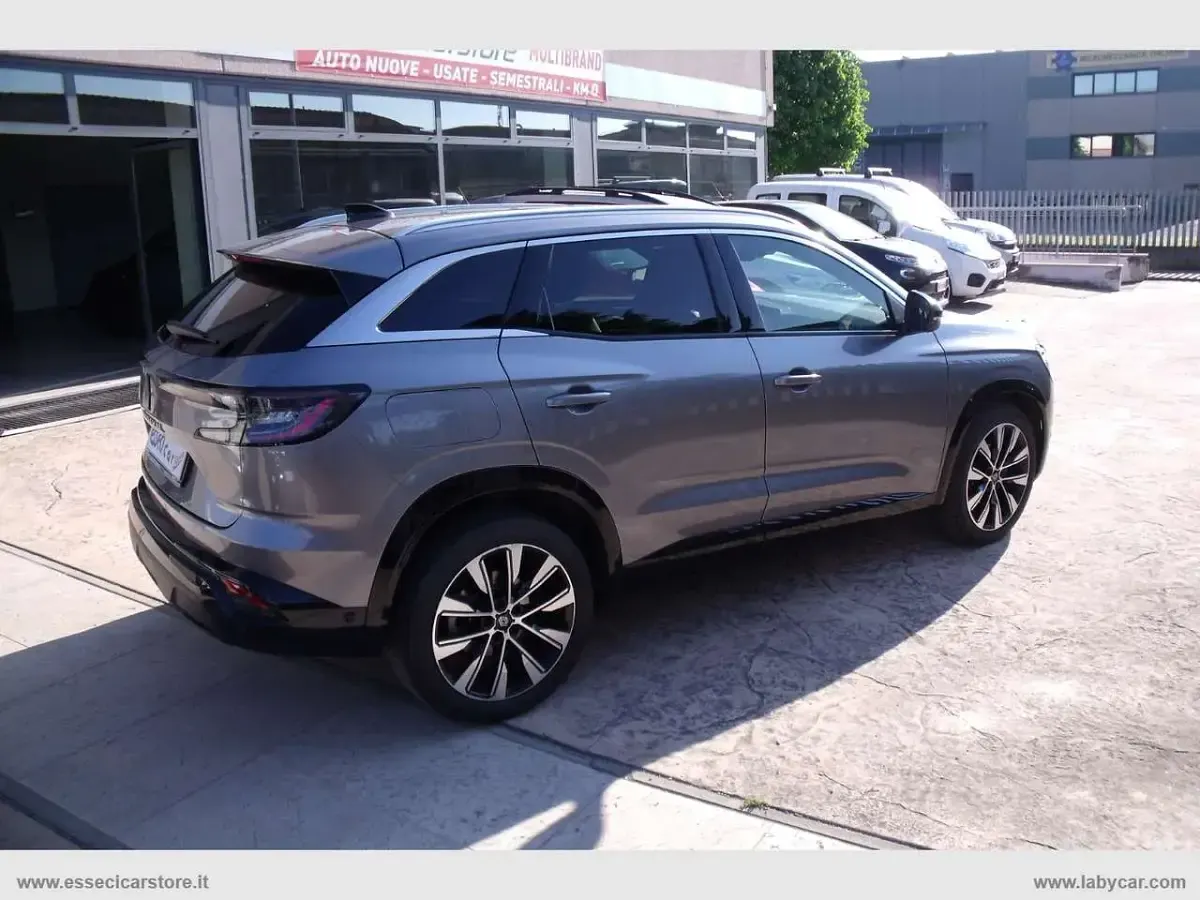Gebraucht Renault Austral Techno 159 PS (116 kW) 2023 Grau SUV
