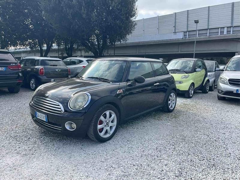 Usata Mini Cooper 70 CV (51 kW) 2010 Nero Utilitaria