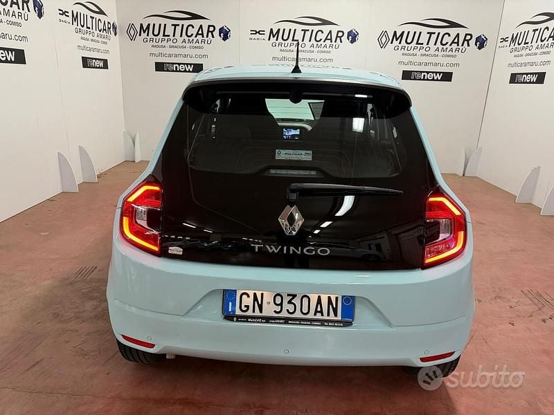 Usata Renault Twingo Equilibre 65 CV (47 kW) 2023 Blu Utilitaria