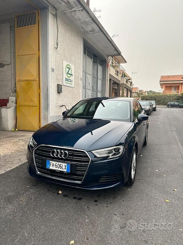 Usata Audi A3 Business 2017 Blu Berlina