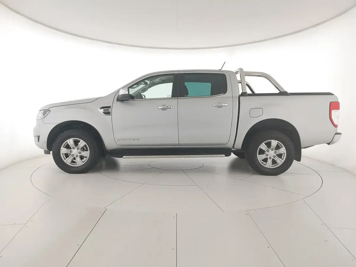Usata Ford Ranger Limited 213 CV (156 kW) 2023 Argento Pick-up