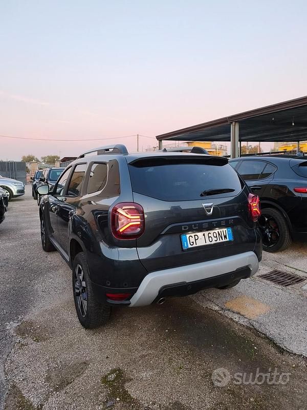 Usata Dacia Duster Journey 150 CV (110 kW) 2022 Grigio SUV