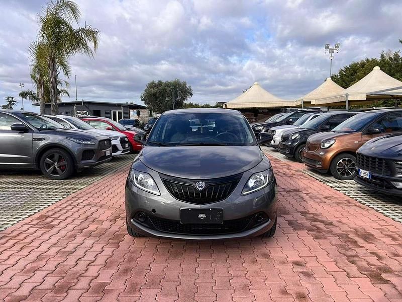 Usata Lancia Ypsilon S 69 CV (50 kW) 2023 Grigio Utilitaria