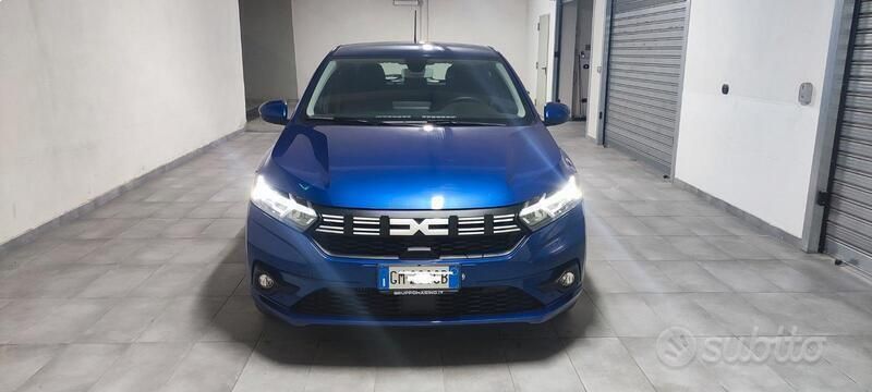 Usata Dacia Sandero 101 CV (74 kW) 2023 Blu Utilitaria