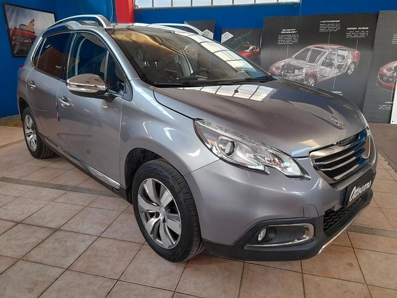 Usata Peugeot 2008 Allure 81 CV (59 kW) 2015 Grigio SUV