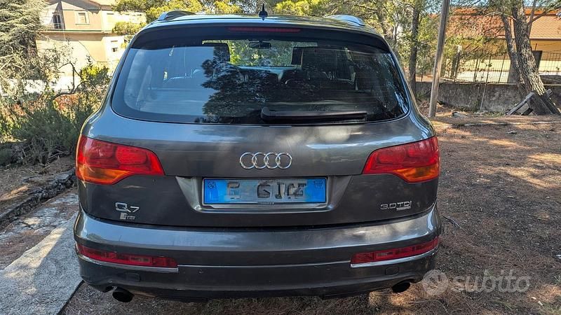 Usata Audi Q7 S-Line 232 CV (170 kW) 2007 Grigio SUV